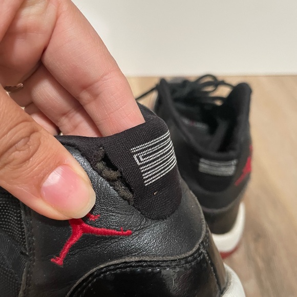 Air Jordan 11 retro (Bred) - Picture 6 of 8